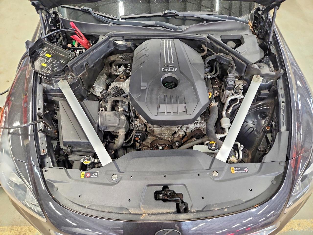 Kia Stinger Base