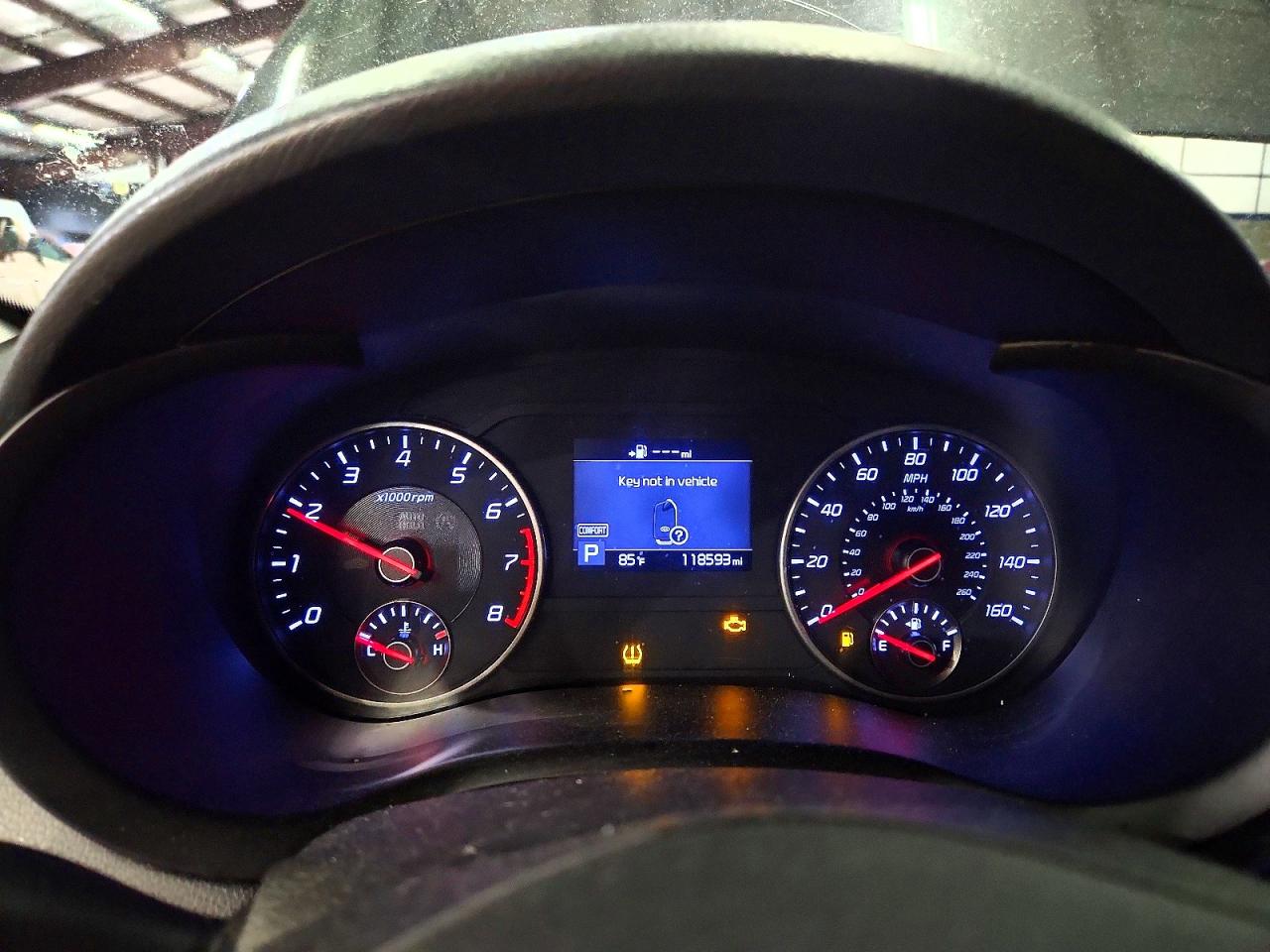 Kia Stinger Base