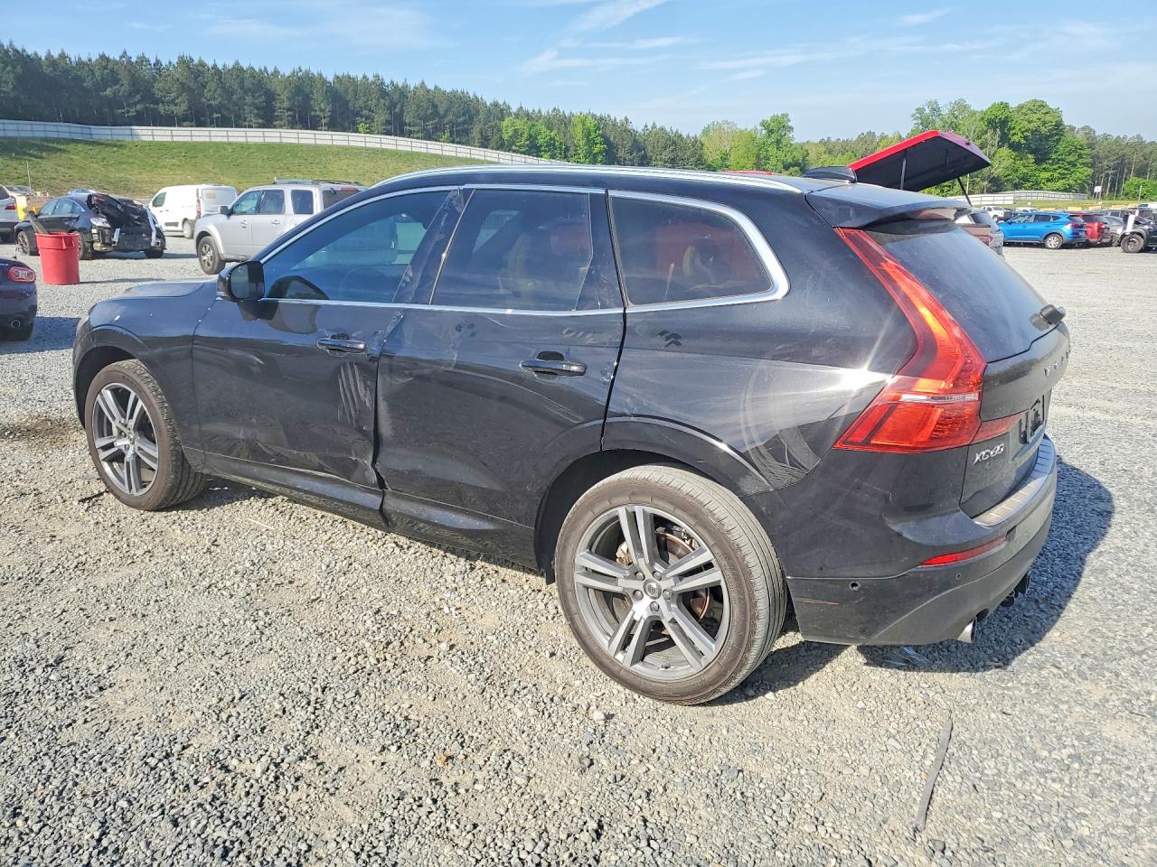 Volvo XC60 T5 Momentum