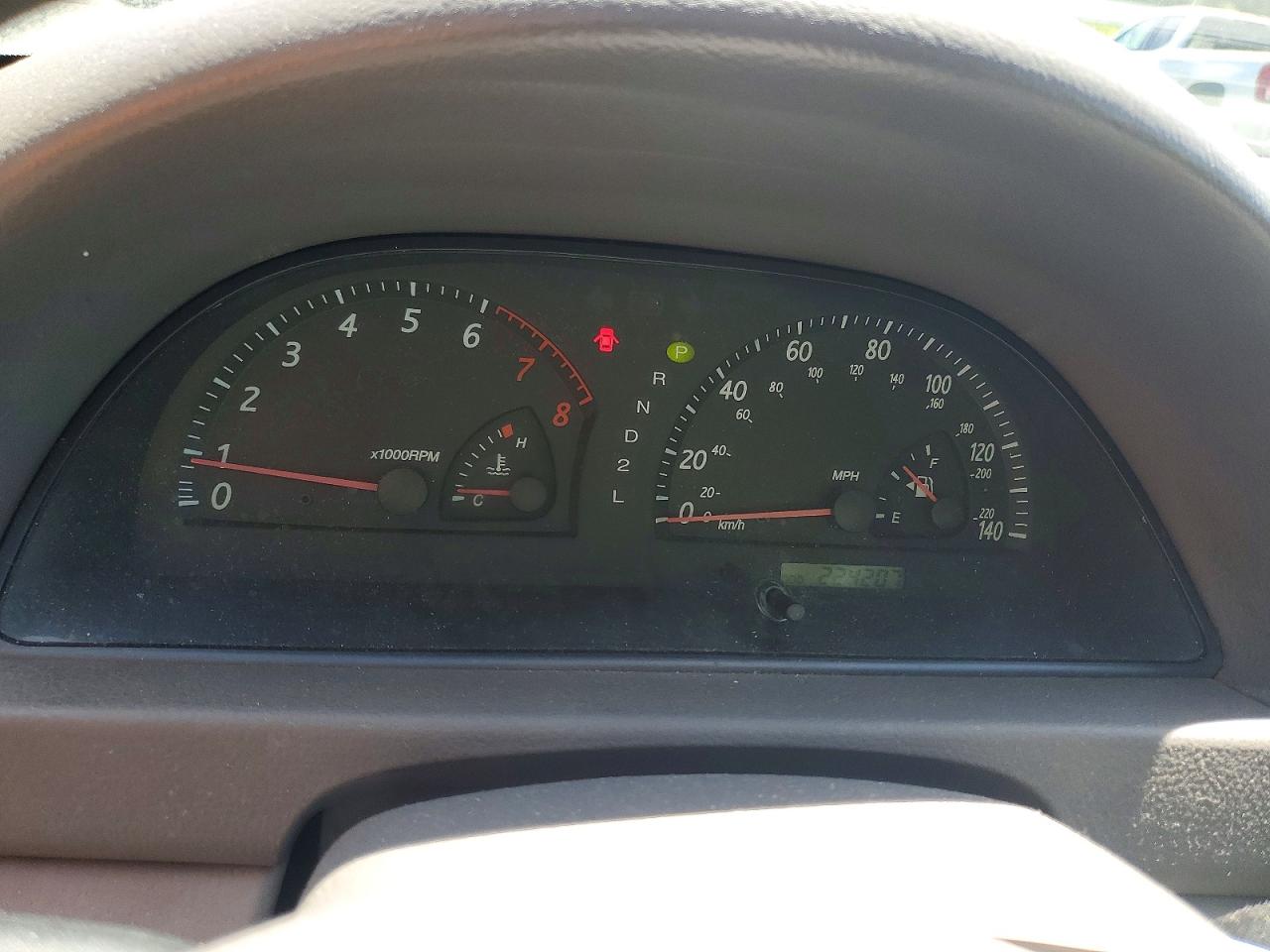 Toyota Camry Le