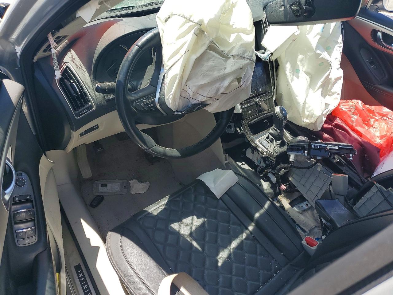 INFINITI Q50 3.0t Luxe