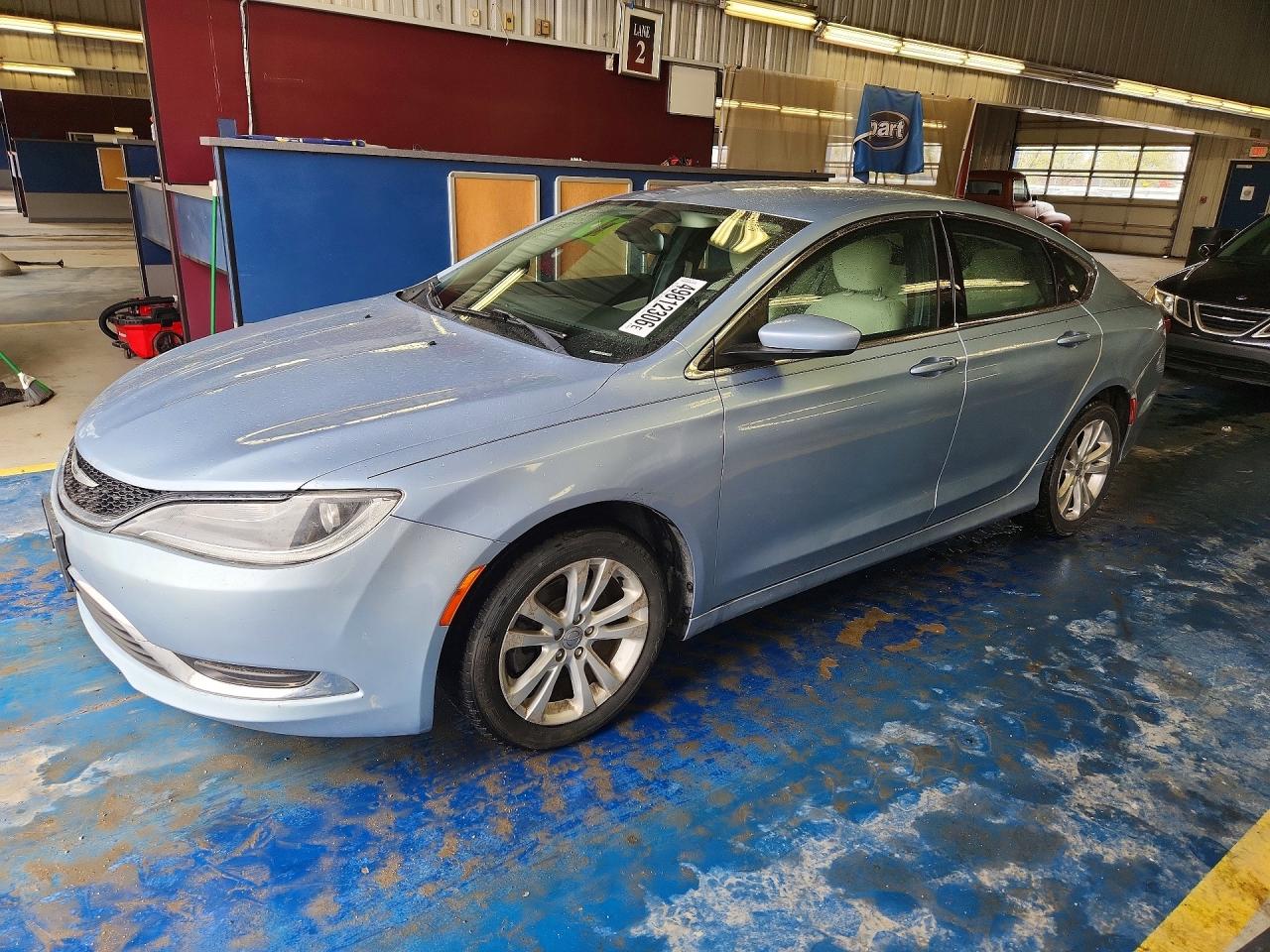 Salvage Chrysler 200 Image