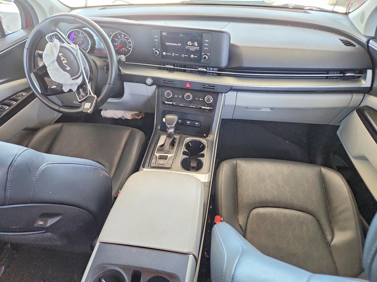 Kia Carnival Lx