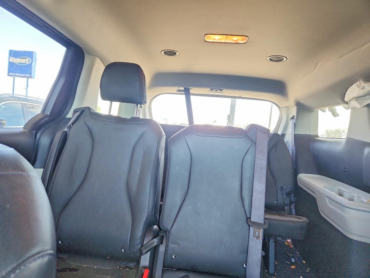 Kia Carnival Lx