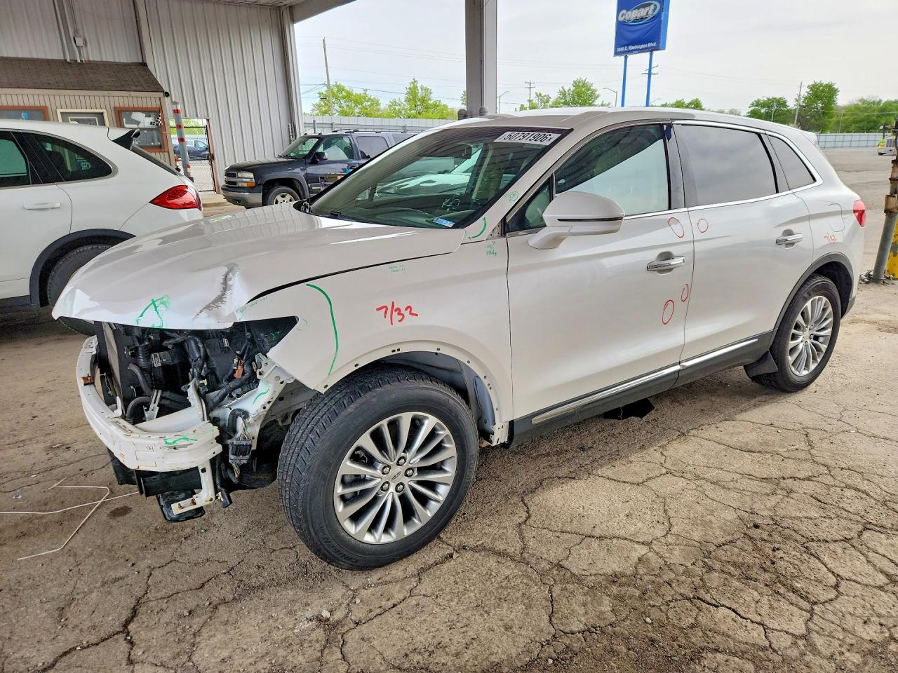 Salvage Lincoln MKX Image