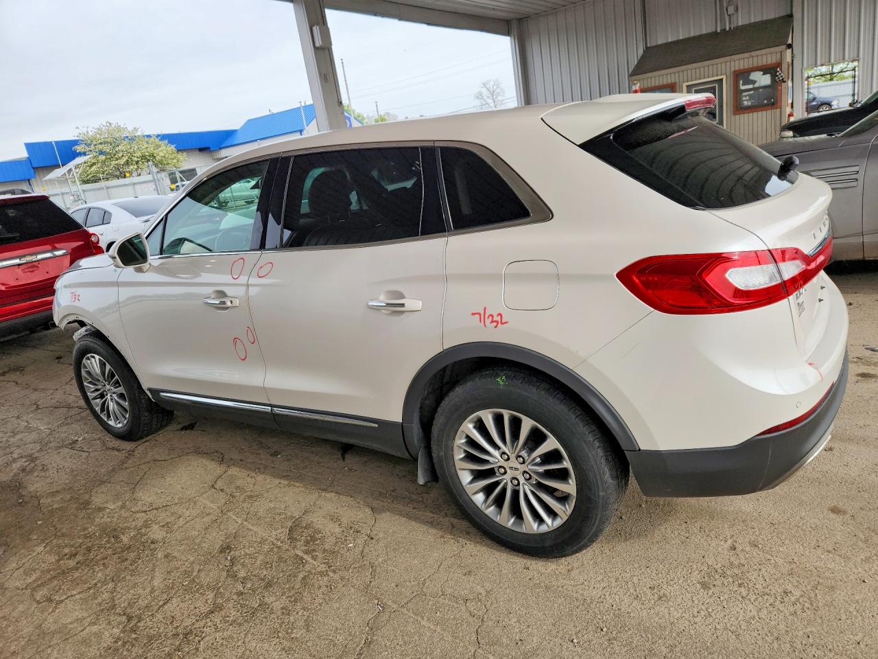 Lincoln MKX Select
