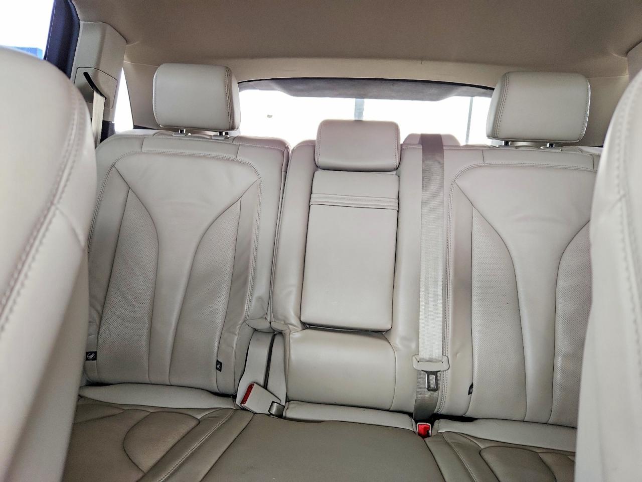 Lincoln MKX Select