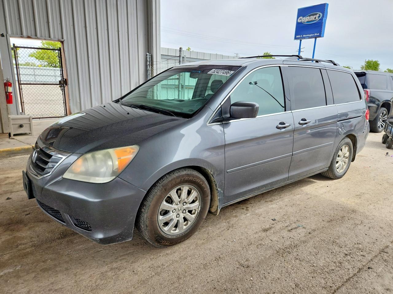 Salvage Honda Odyssey Image