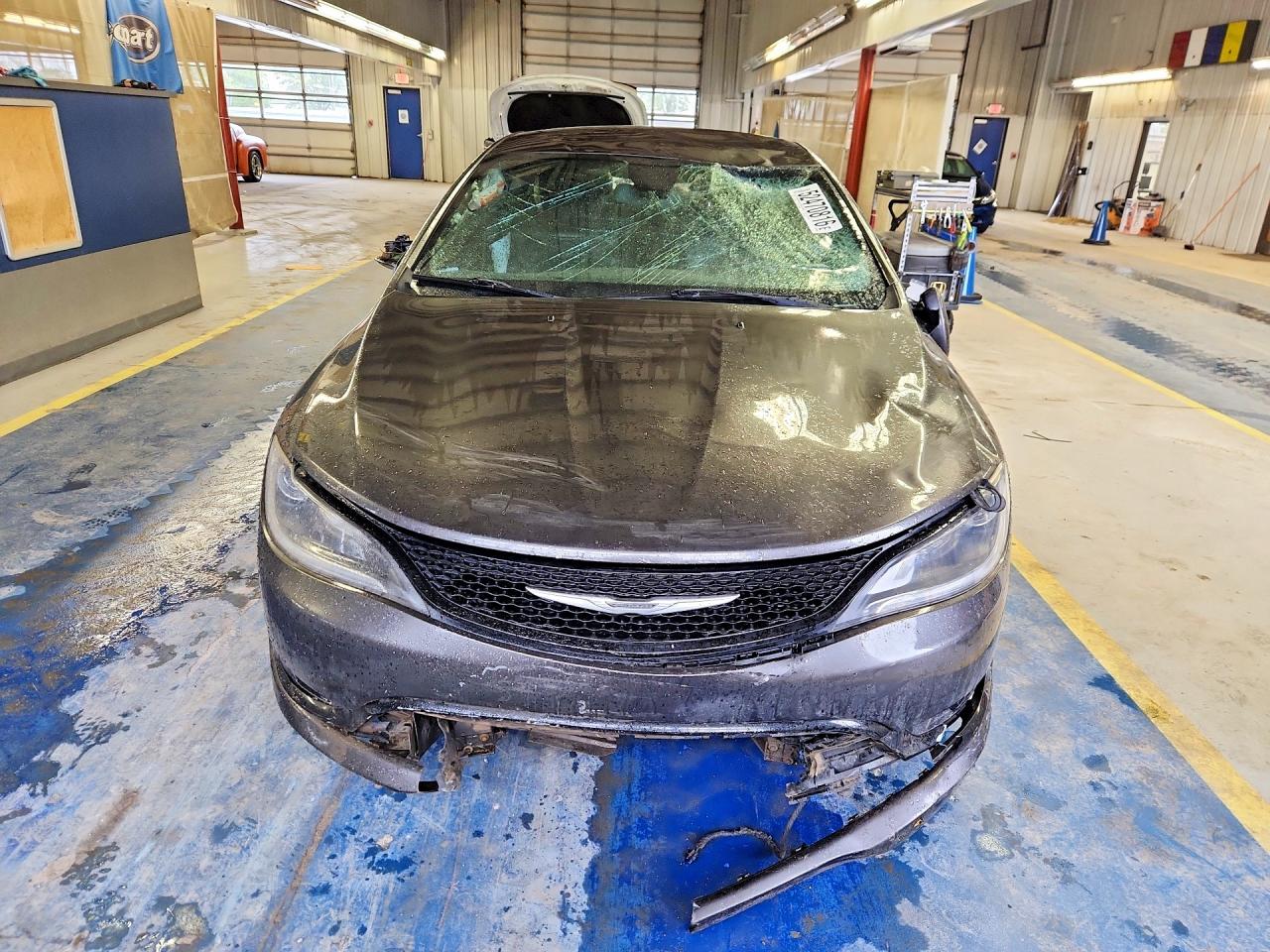 Chrysler 200 S