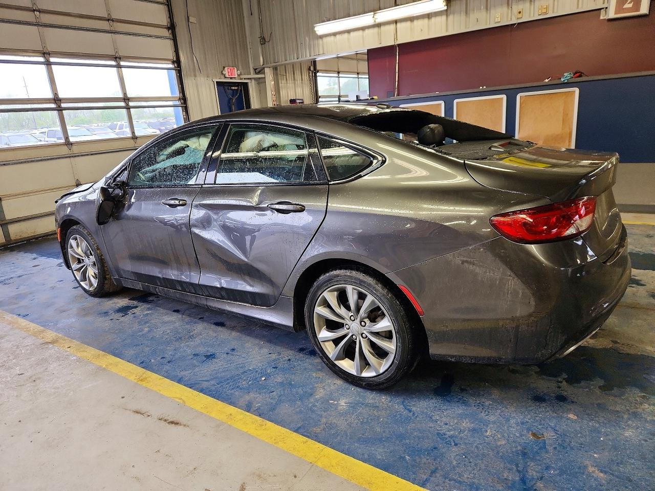 Chrysler 200 S