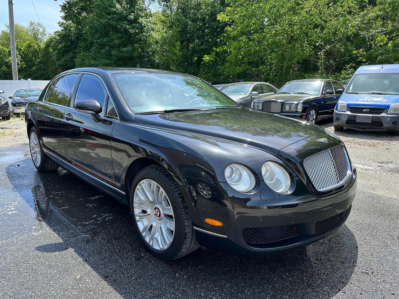 Salvage Bentley Continenta Image
