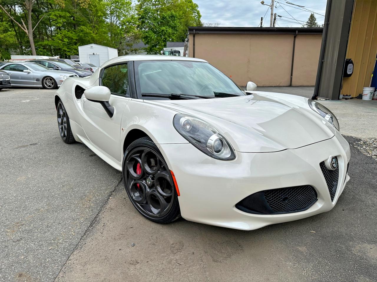 Salvage Alfa Romeo 4C Image