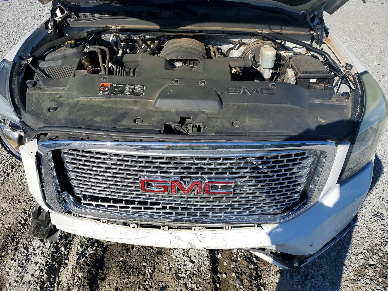 GMC Yukon Sle