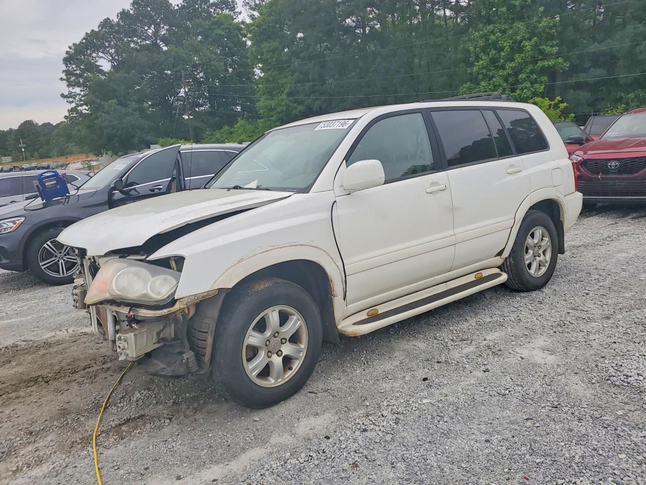 Salvage Toyota Highlander Image