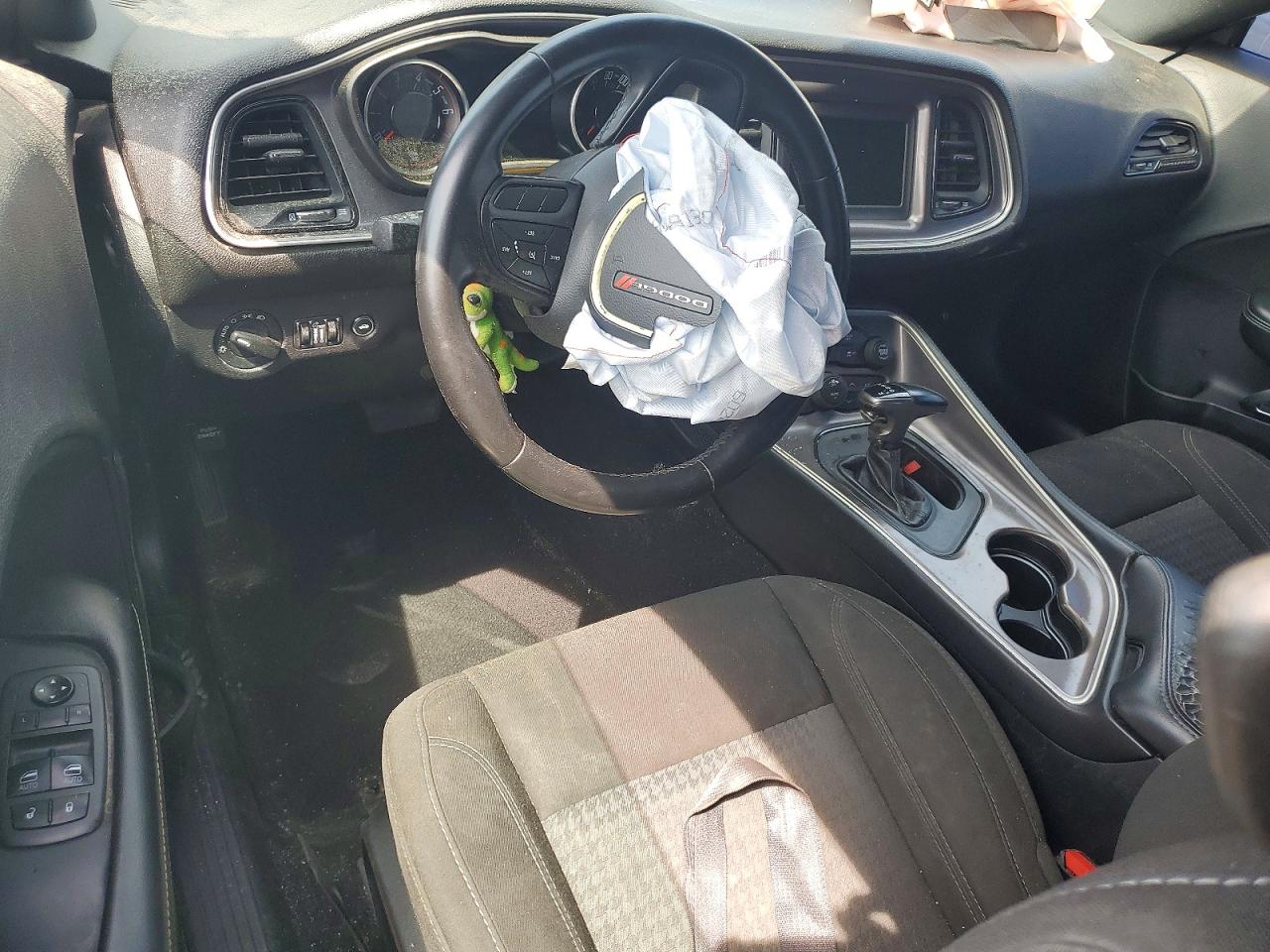 Dodge Challenger Sxt
