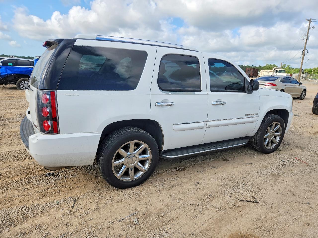 GMC Yukon Denali