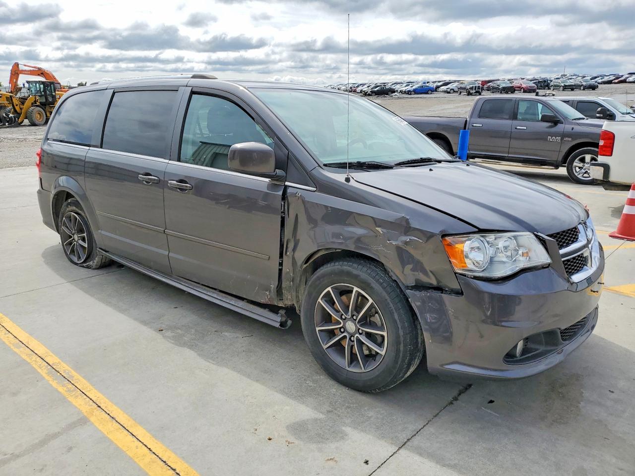 Dodge Caravan Sxt