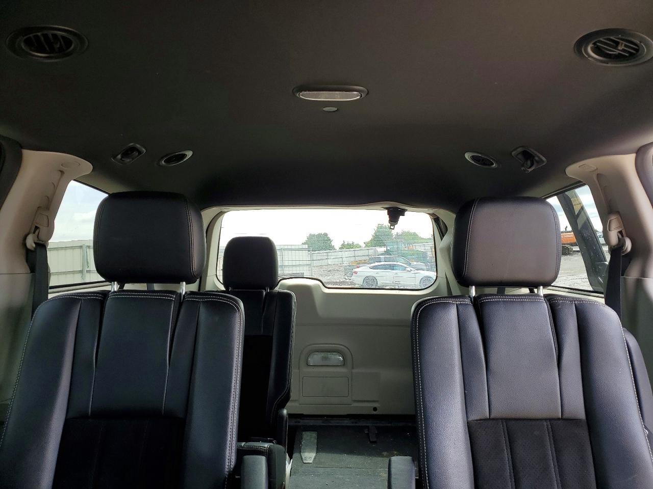 Dodge Caravan Sxt