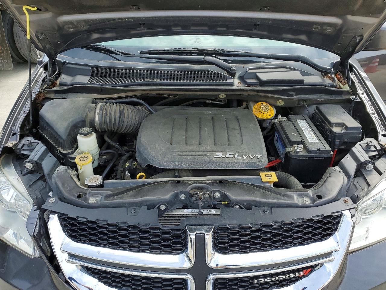 Dodge Caravan Sxt