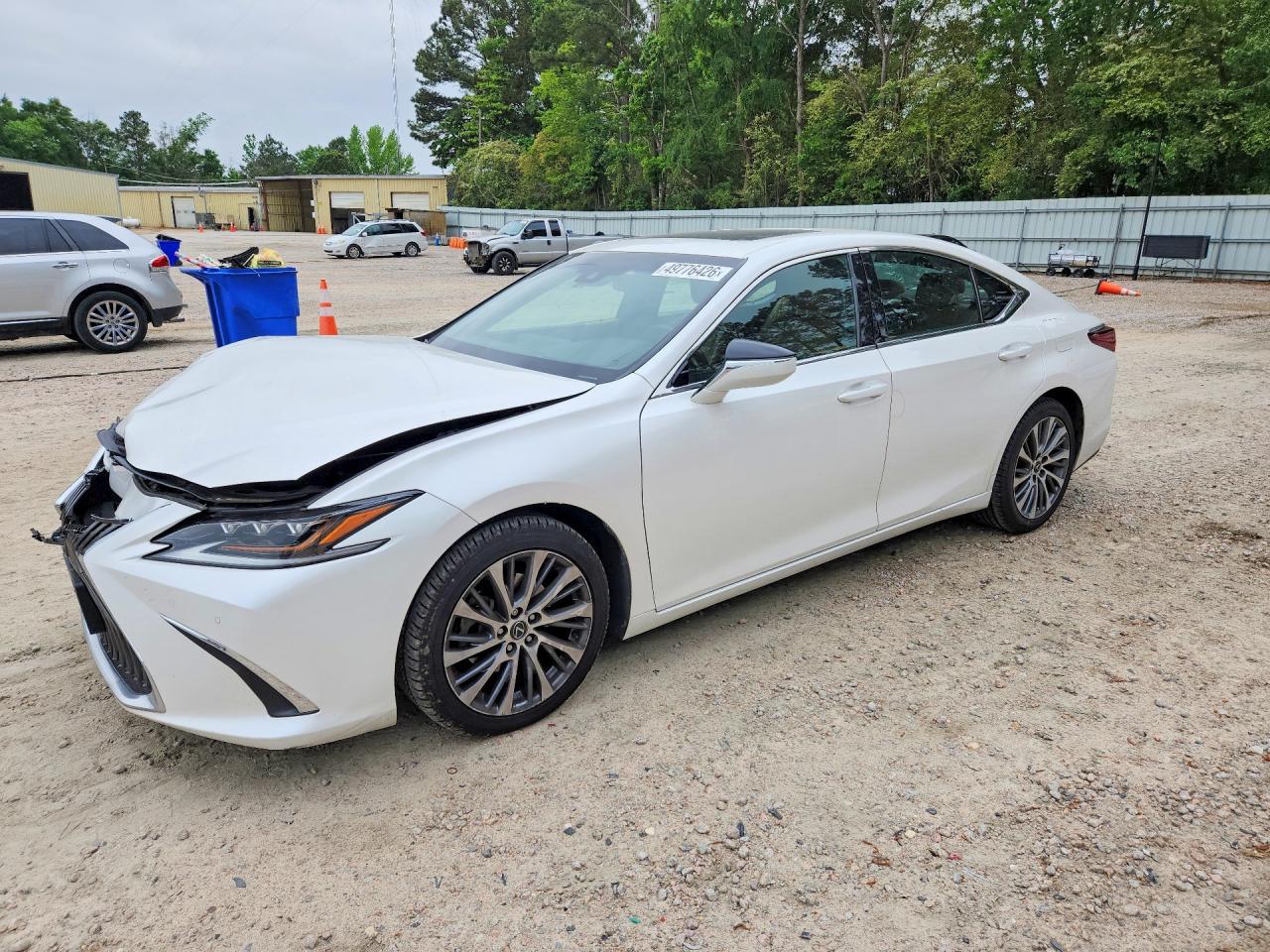 Salvage Lexus Es Image