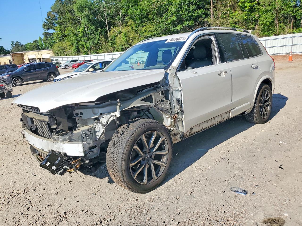 Salvage Volvo XC90 Image