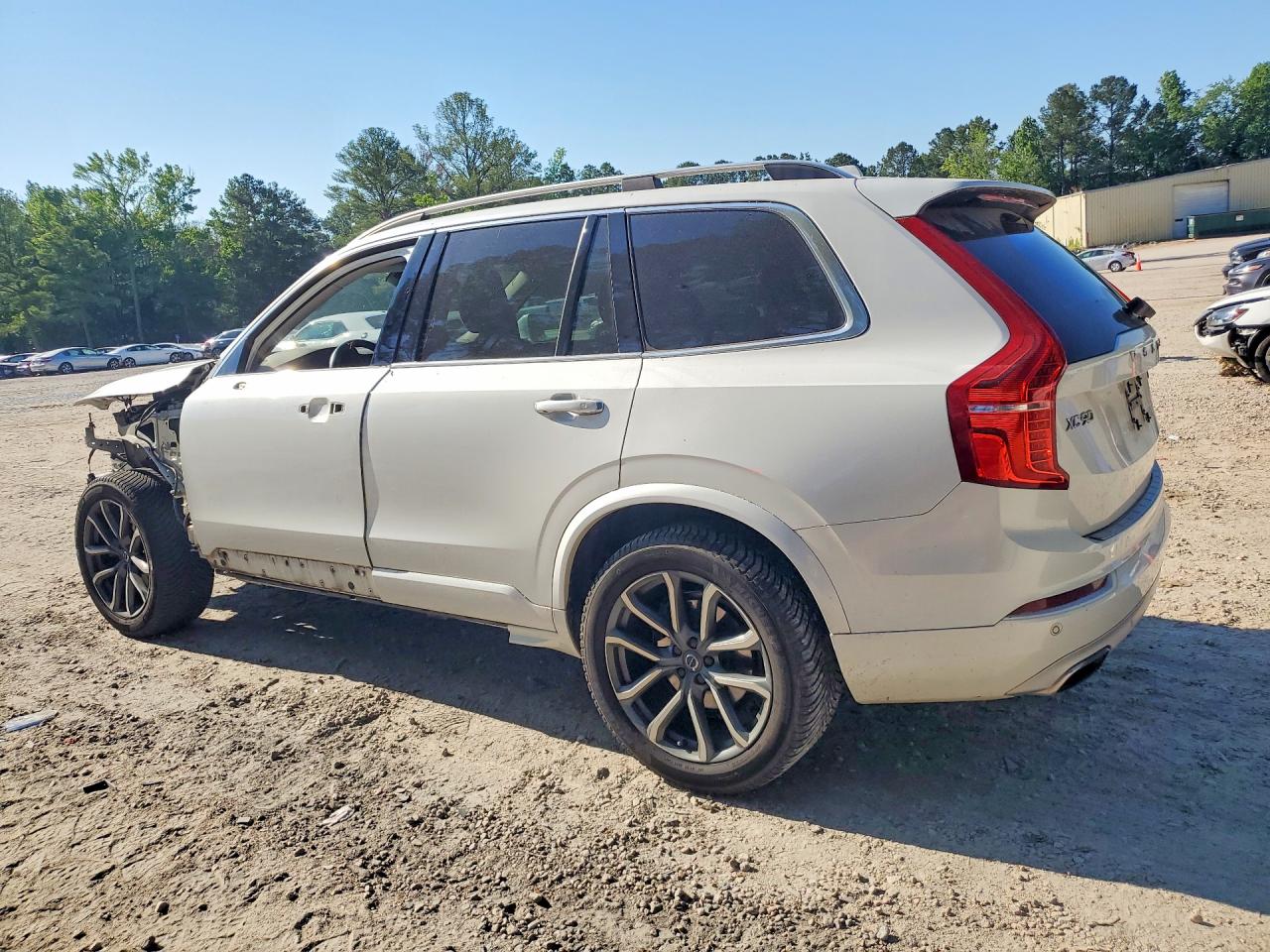 Volvo XC90 T5