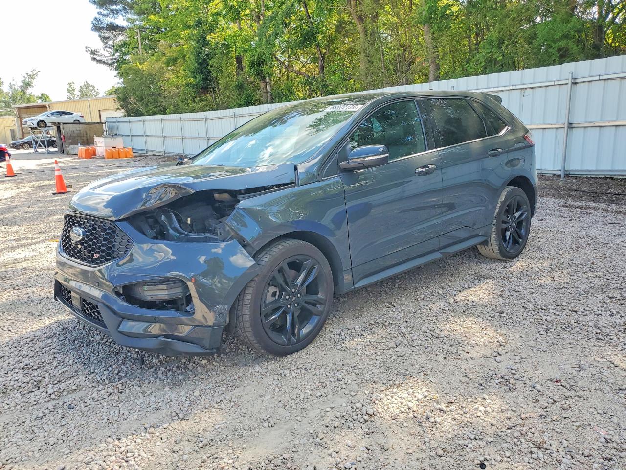 Salvage Ford Edge Image