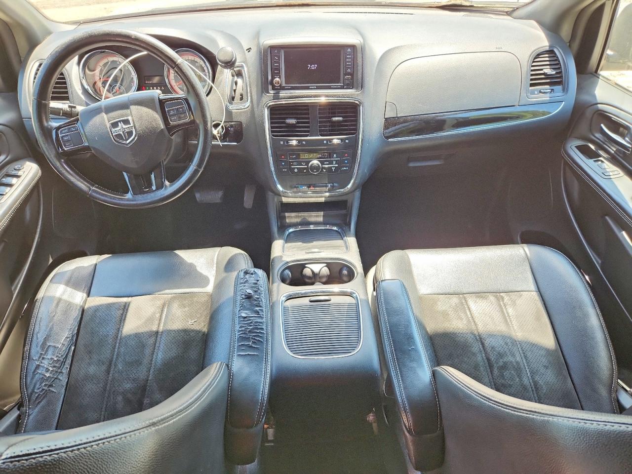 Dodge Caravan Sxt