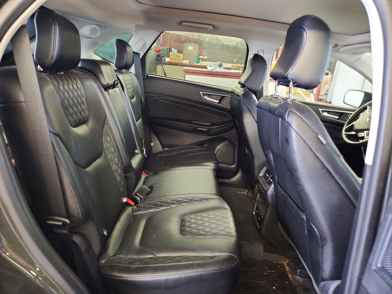 Ford Edge Titanium