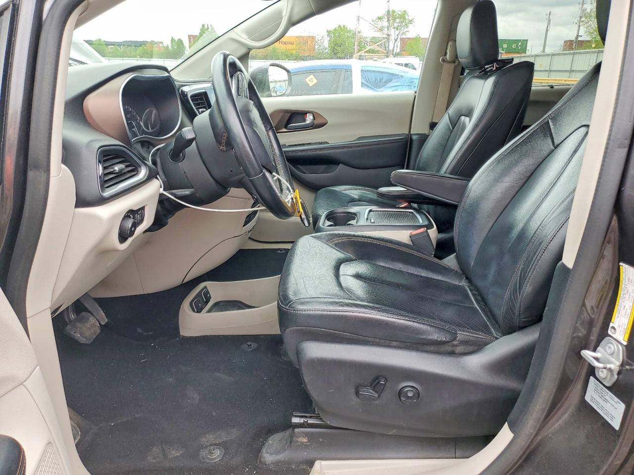 Chrysler Pacifica Touring L Plus