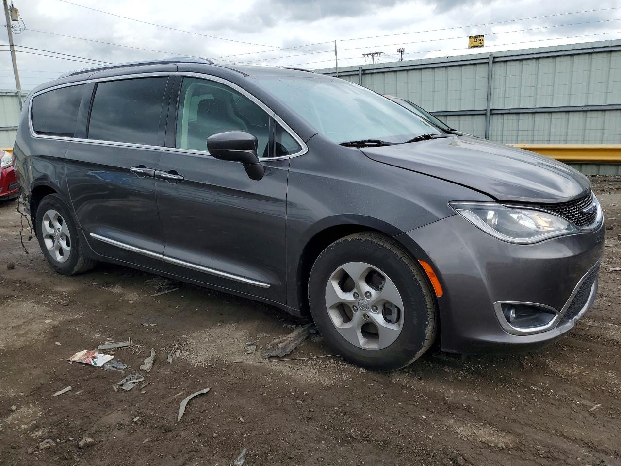 Chrysler Pacifica Touring L Plus