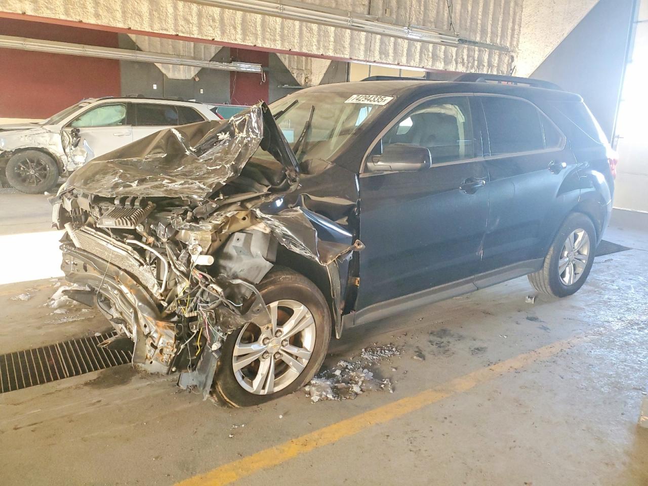 Salvage Chevrolet Equinox Image