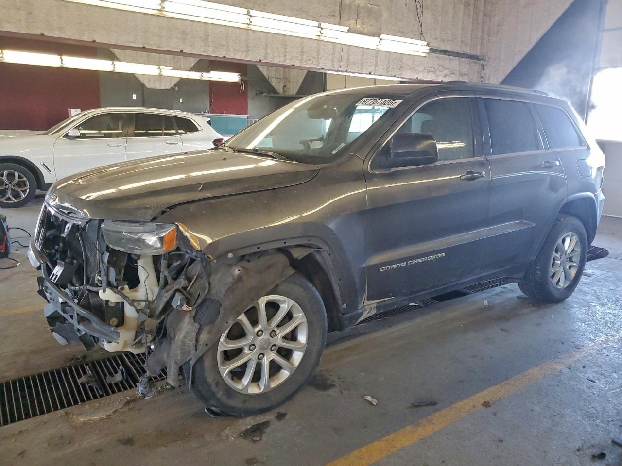 Salvage Jeep Grand Cherokee Image