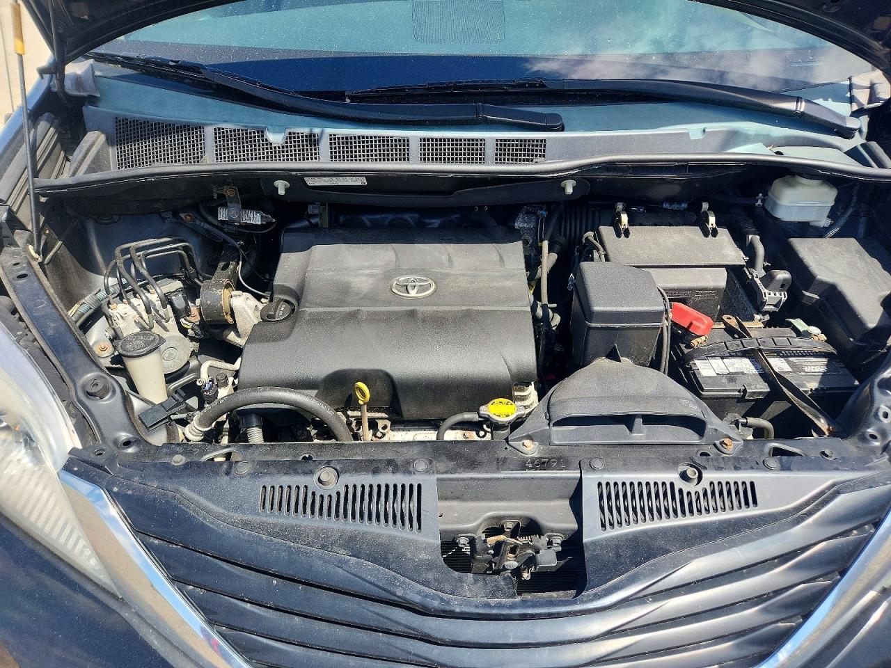 Toyota Sienna Le