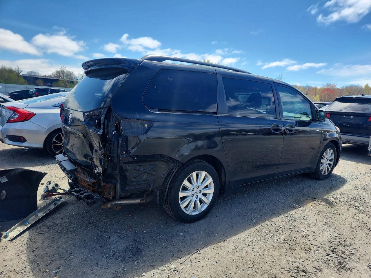 Toyota Sienna Le