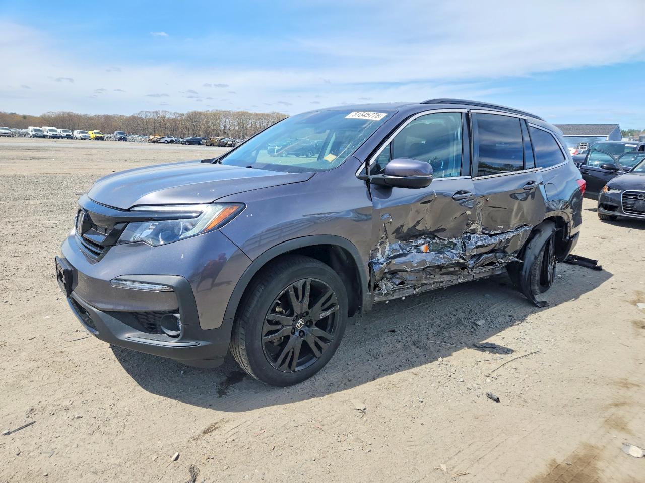 Salvage Honda Pilot Image