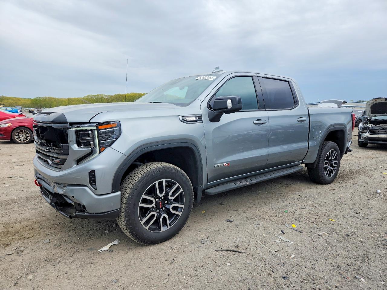 Salvage GMC Sierra Image