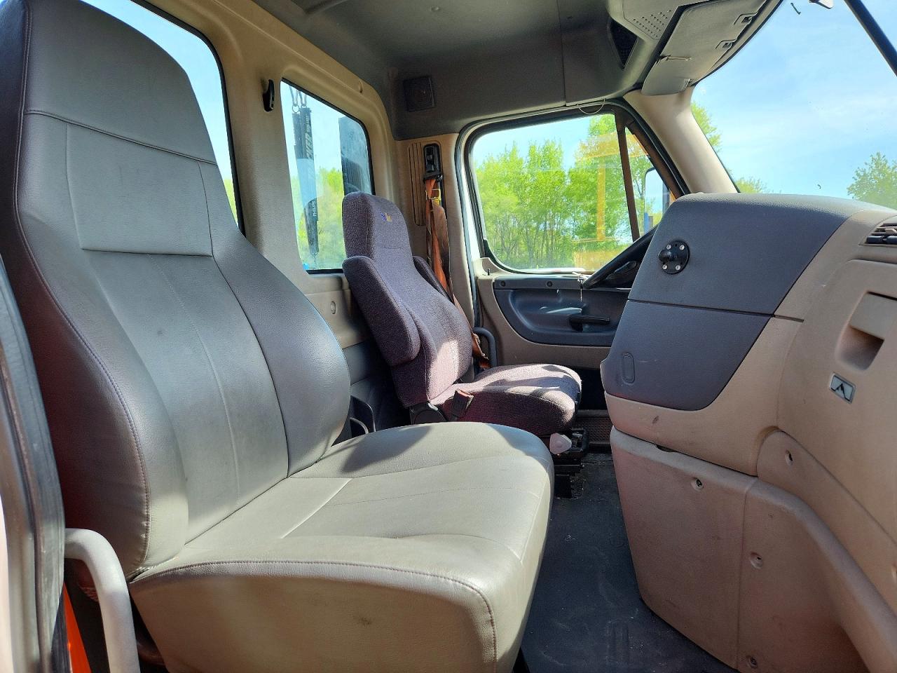 Freightliner Cascadia 1