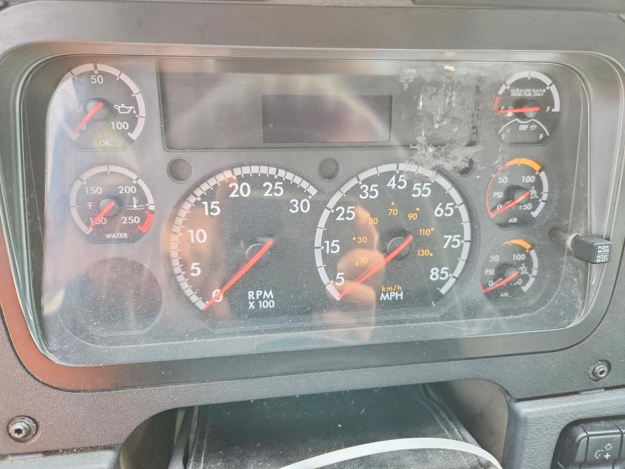 Freightliner Cascadia 1