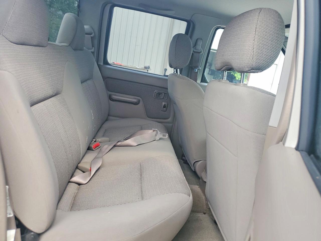 Nissan Frontier Xe-v6