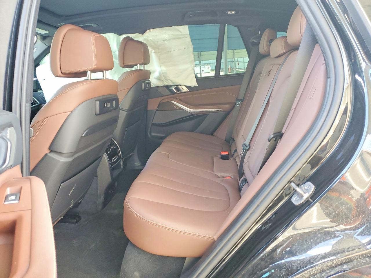 BMW X Series M50i