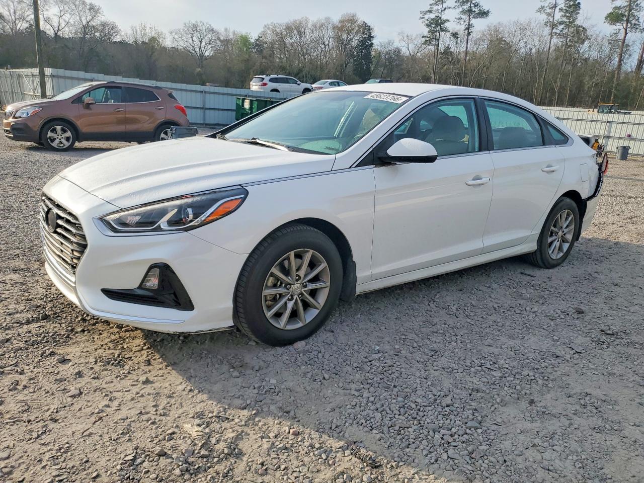 Salvage Hyundai SONATA Image