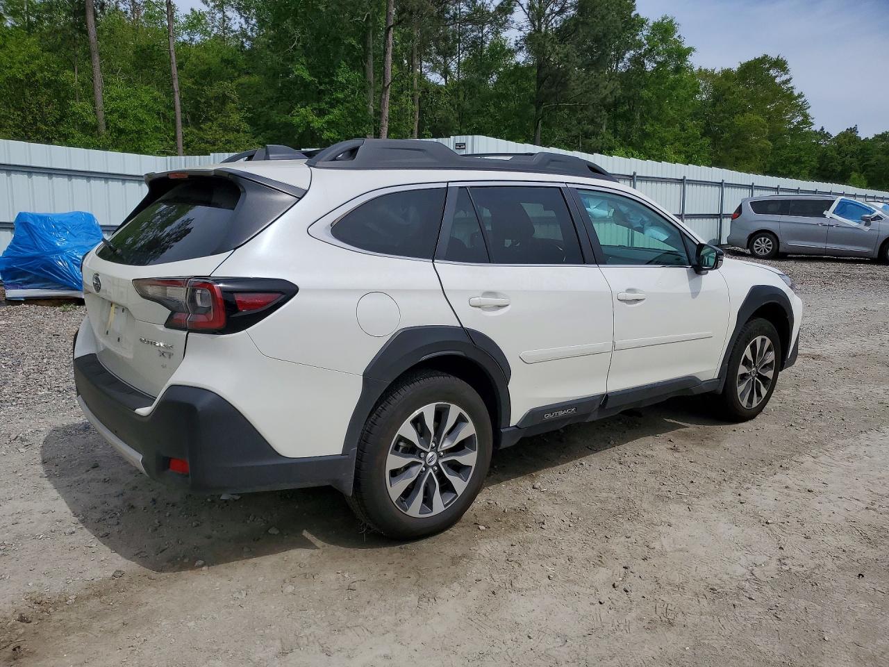 Subaru Outback Limited Xt