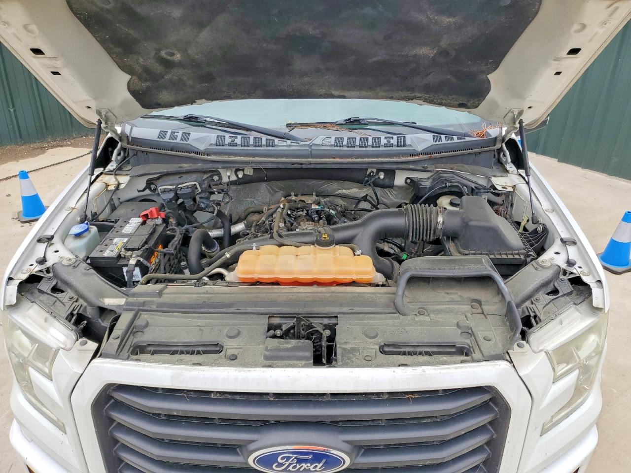 Ford F-150 Super Cab