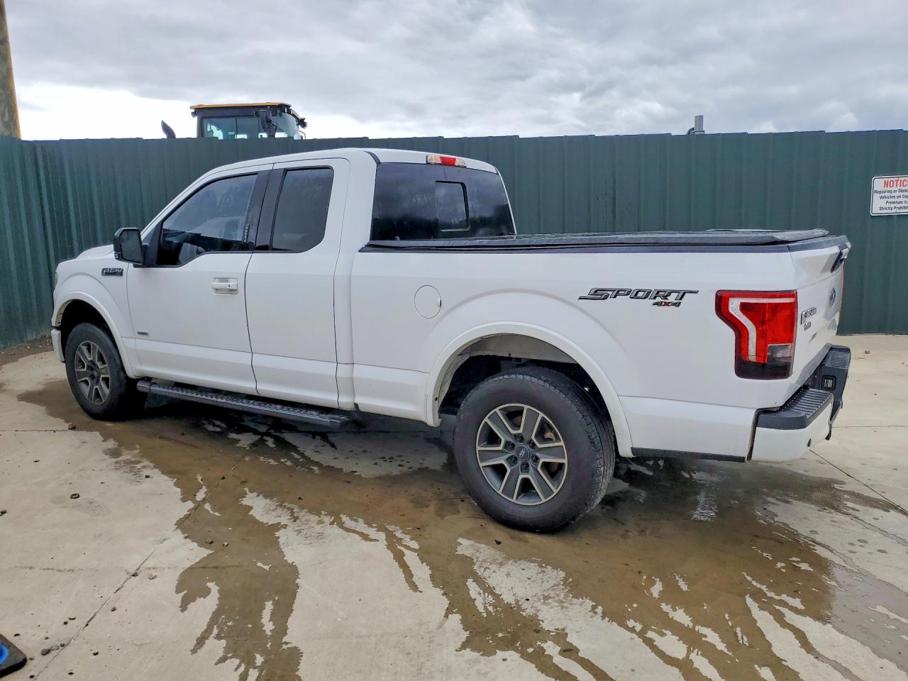 Ford F-150 Super Cab