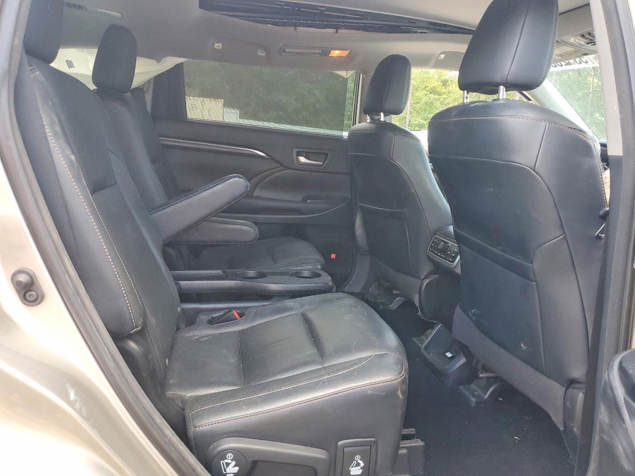 Toyota Highlander Limited Platinum