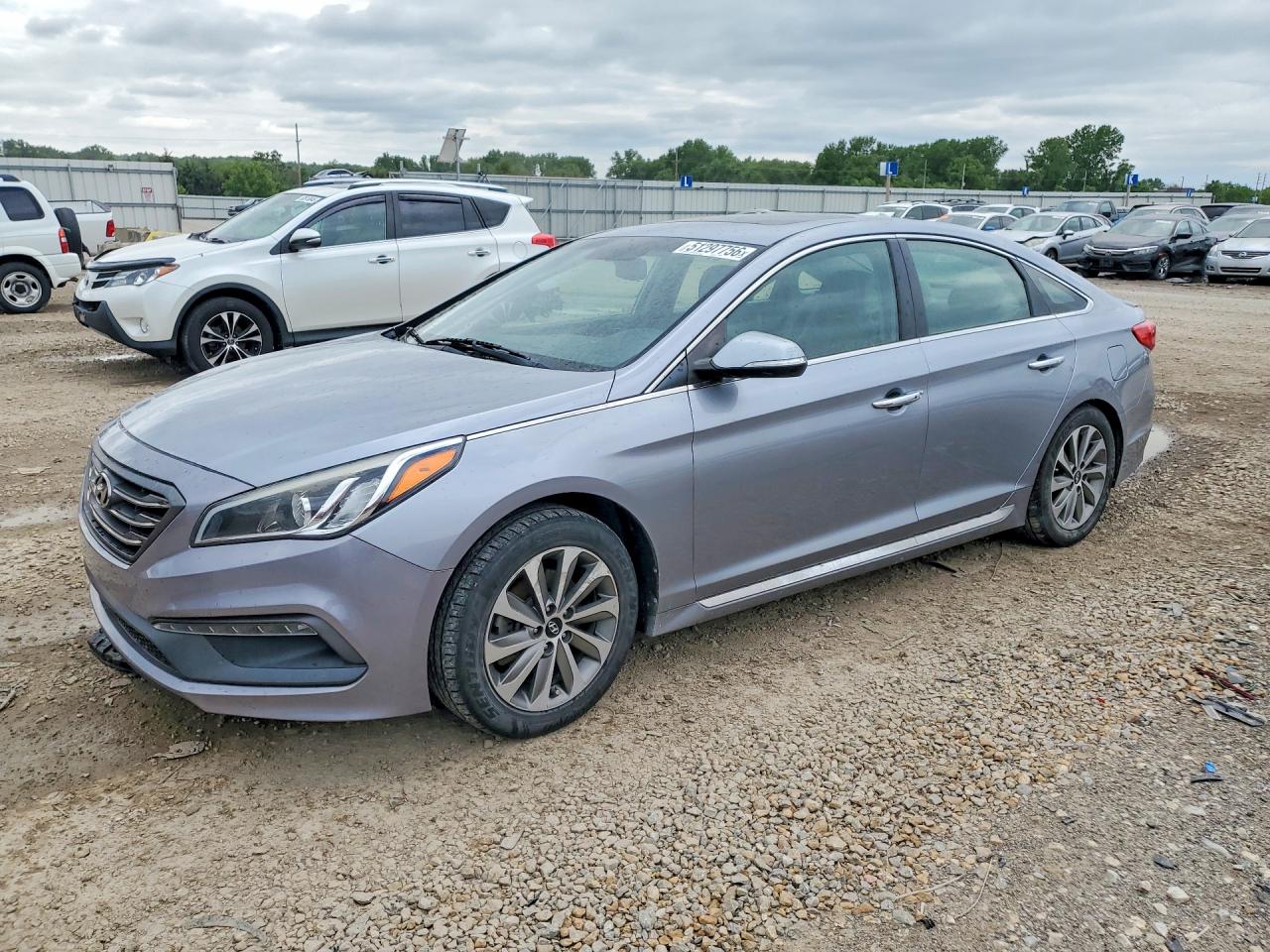 Salvage Hyundai SONATA Image