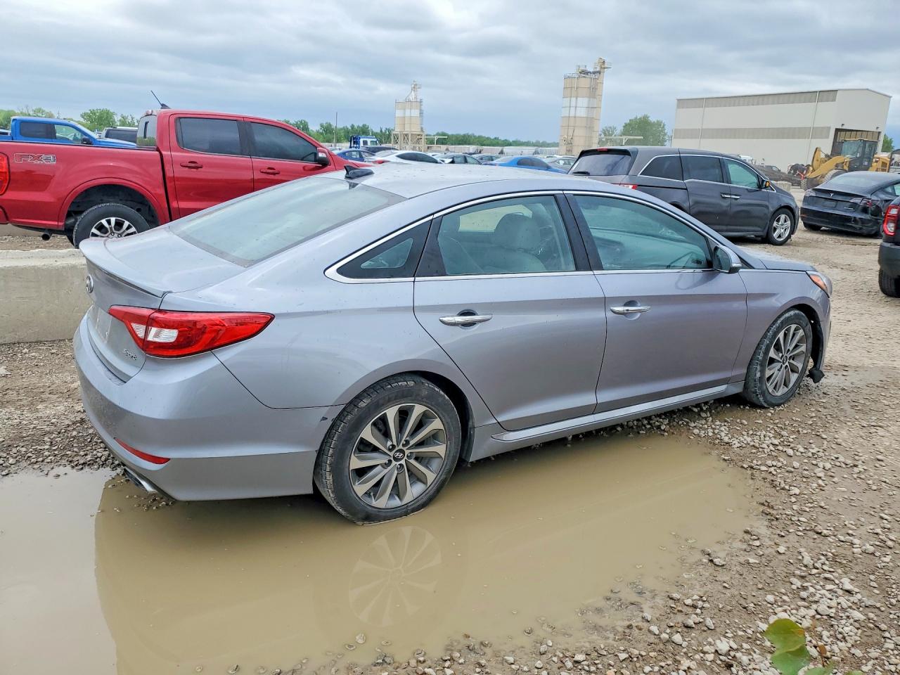 Hyundai SONATA Sport