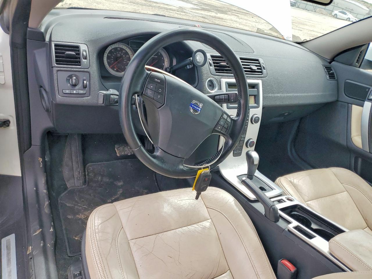 Volvo C70 T5