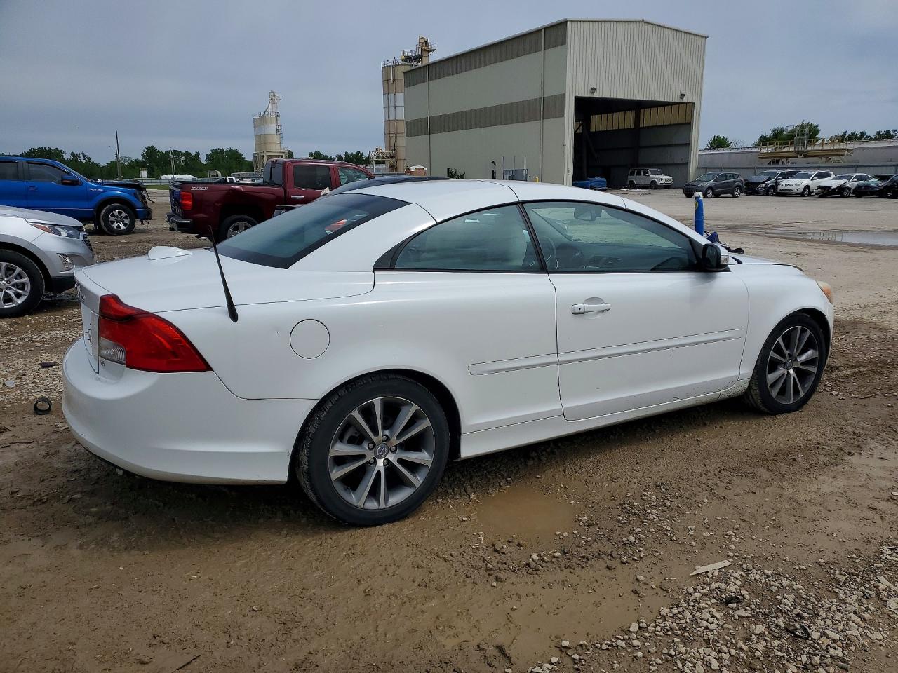 Volvo C70 T5